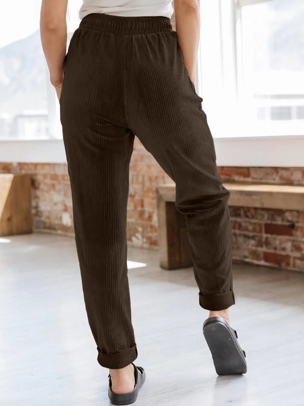 Drawstring Pants with Pockets in Chocolate