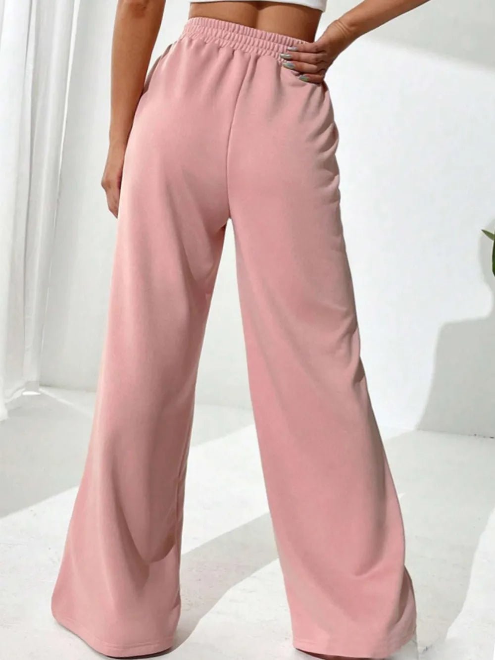 Elastic Waist Wide Leg Pants in Black