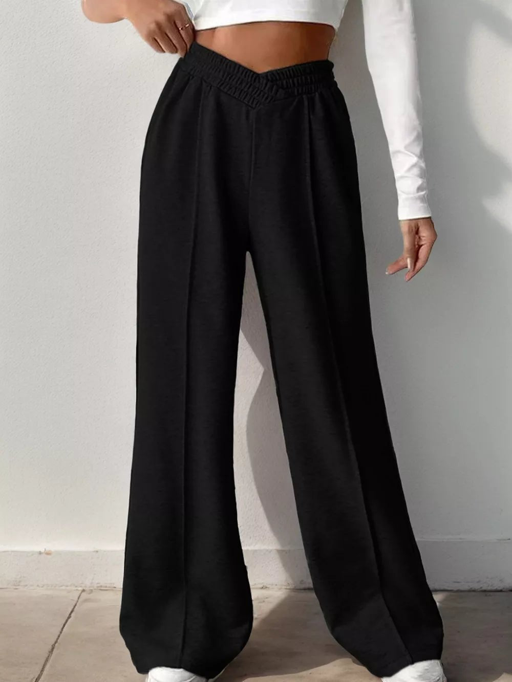 Elastic Waist Wide Leg Pants in Black