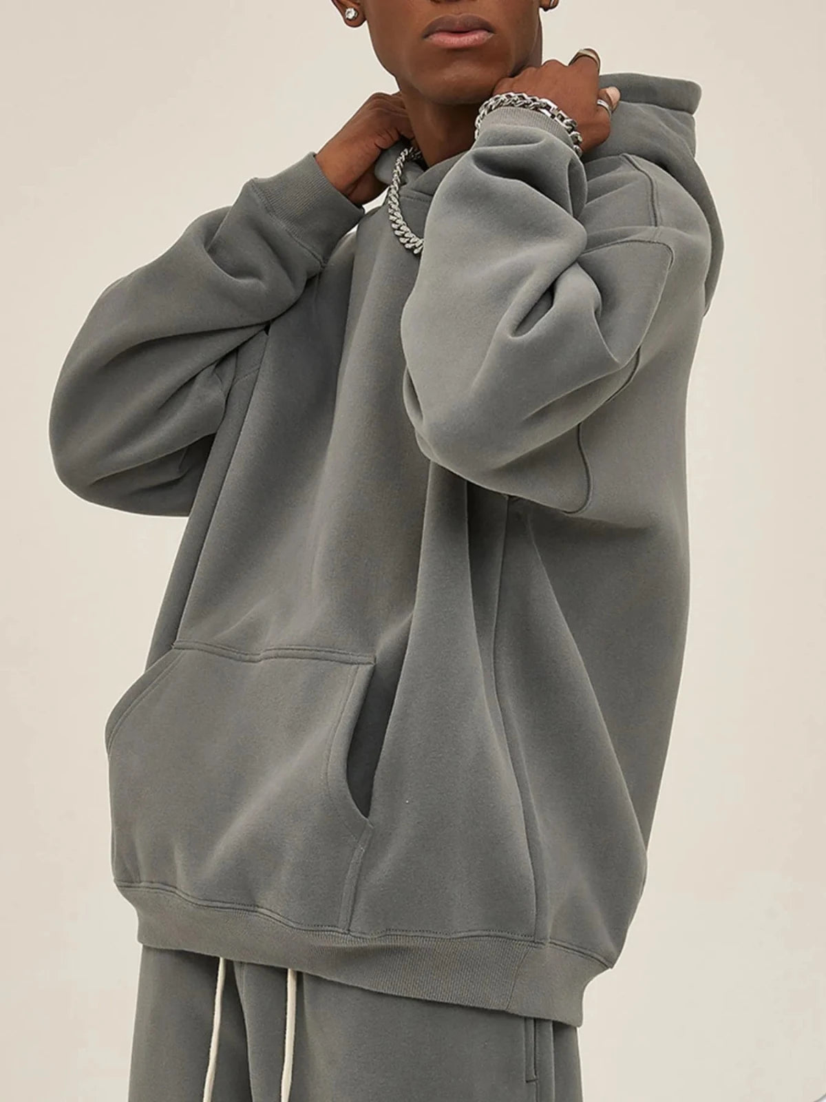 Men’s Oversized Pullover Hoodie – Relaxed Fit Casual Streetwear | CozyFits in Dark Gray
