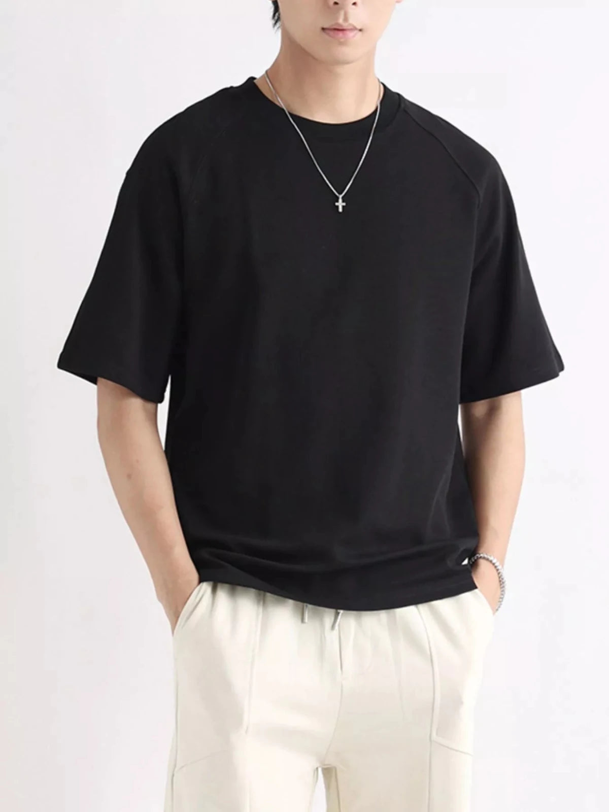 Men's Plus Size Relaxed Fit Solid Color T-Shirt in Black