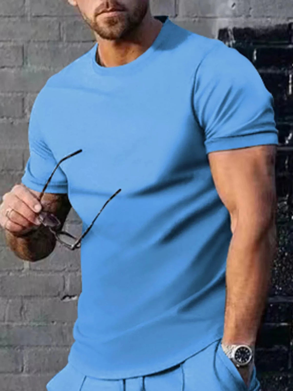 Men's Plus Size Solid Color Casual T-Shirt in Light Blue