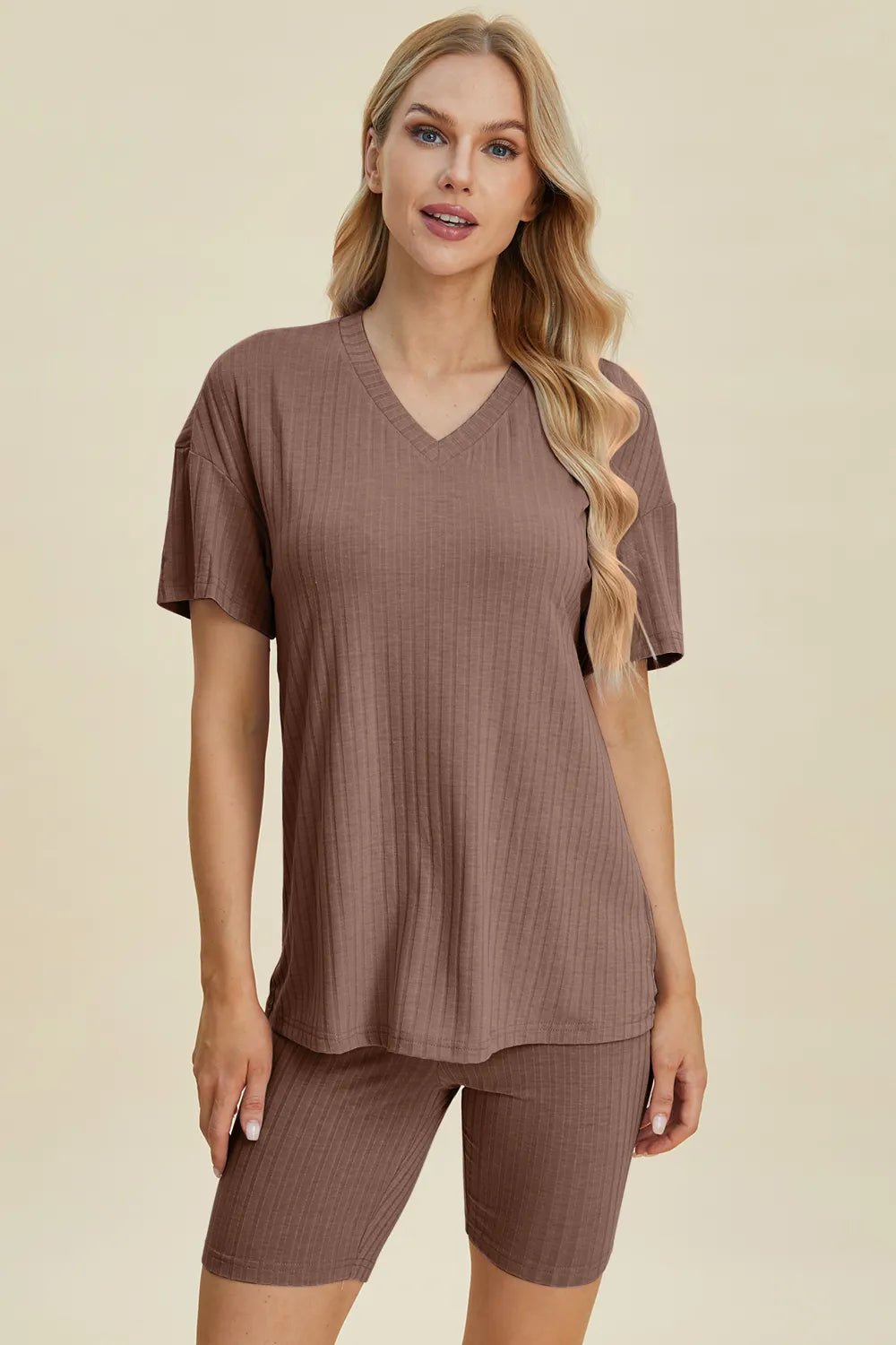 Ribbed Lounge Shorts Set in Brown