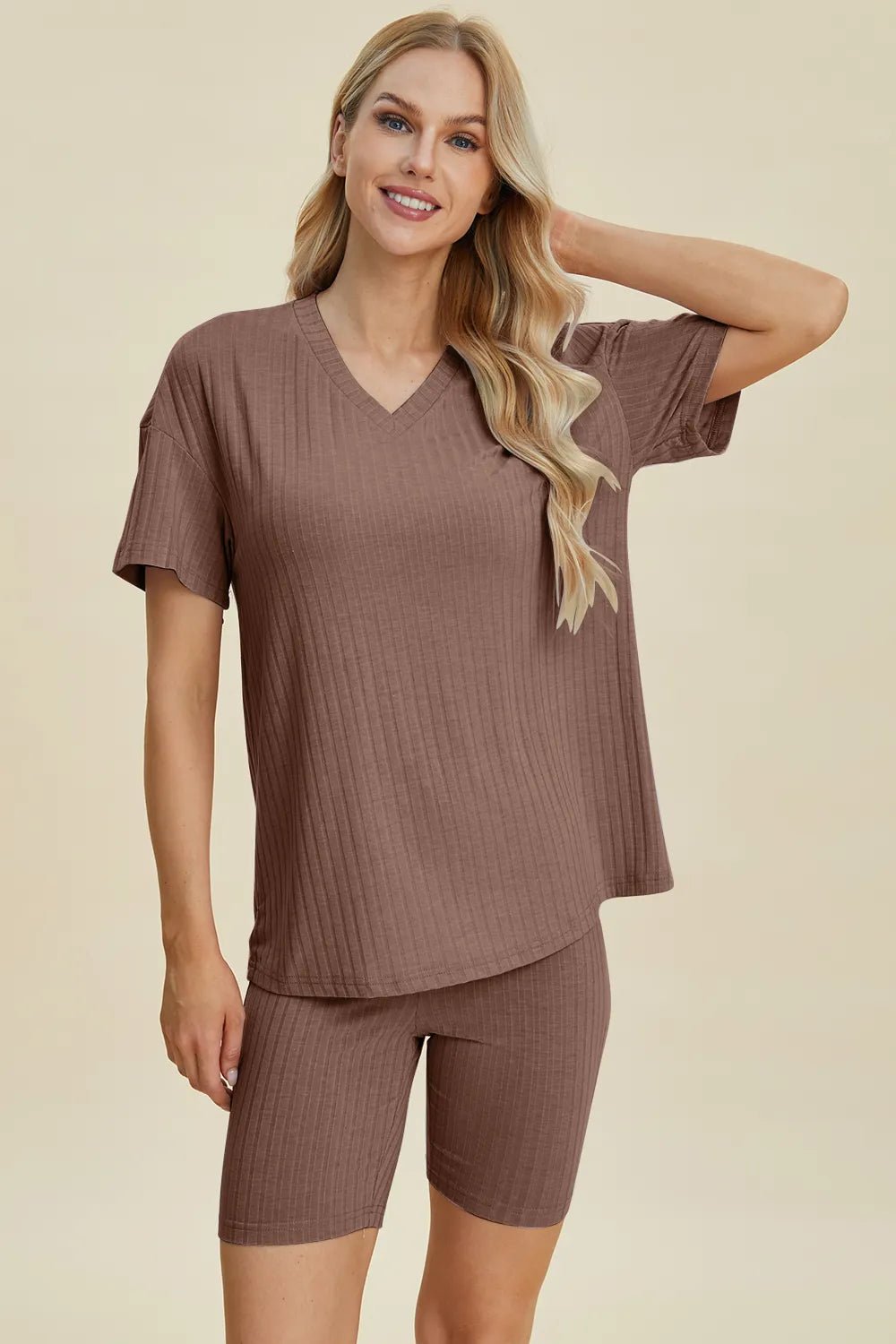 Ribbed Lounge Shorts Set in Brown