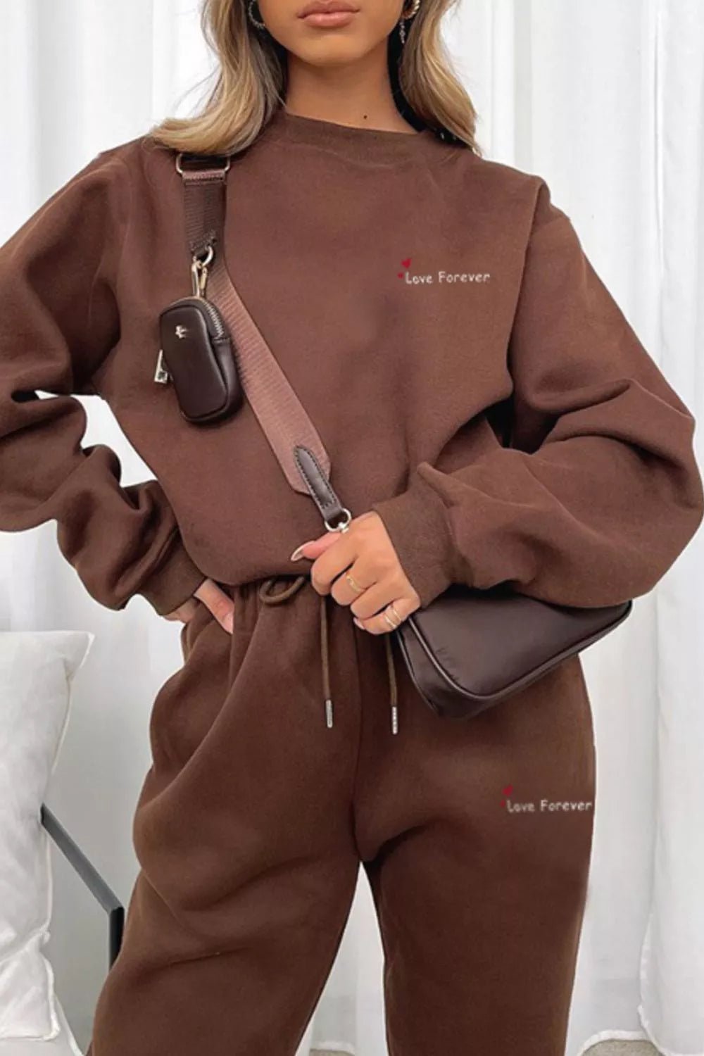 Round Neck Sweatshirt and Joggers Set in Brown