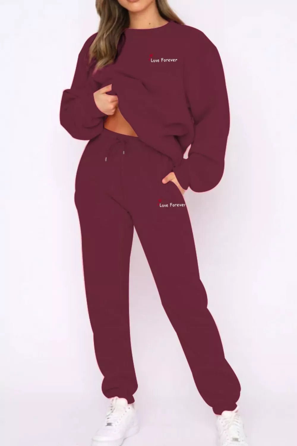 Round Neck Sweatshirt and Joggers Set in Wine Red