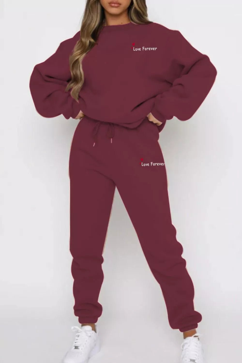 Round Neck Sweatshirt and Joggers Set in Wine Red